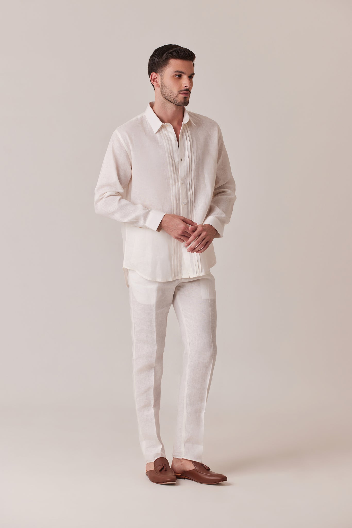 CAMISA DE LINO DE ALFORZAS OFF WHITE