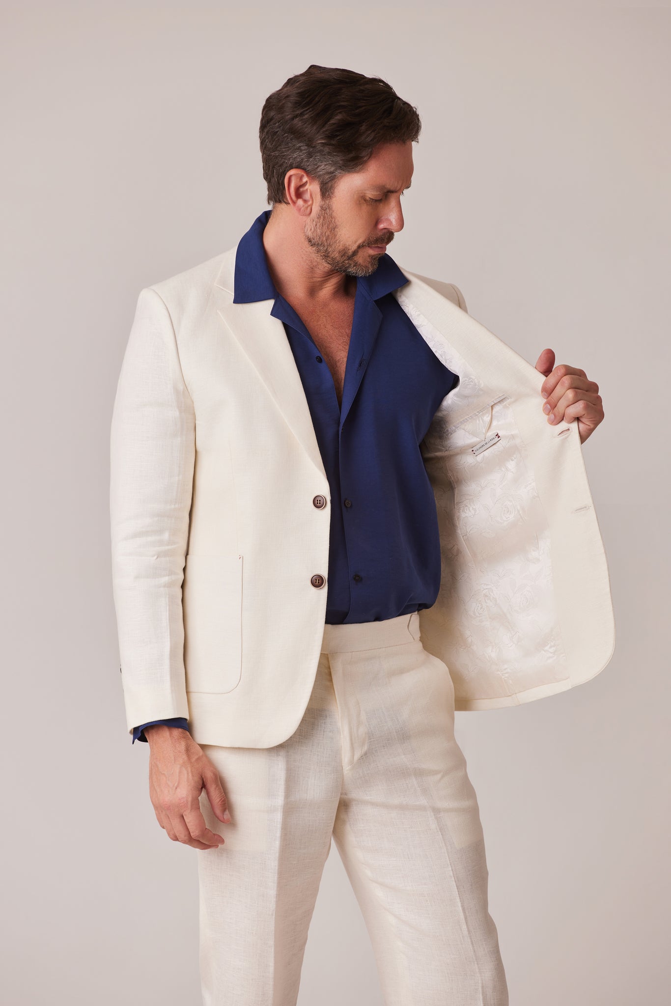 SUIT EN LINO OFF WHITE