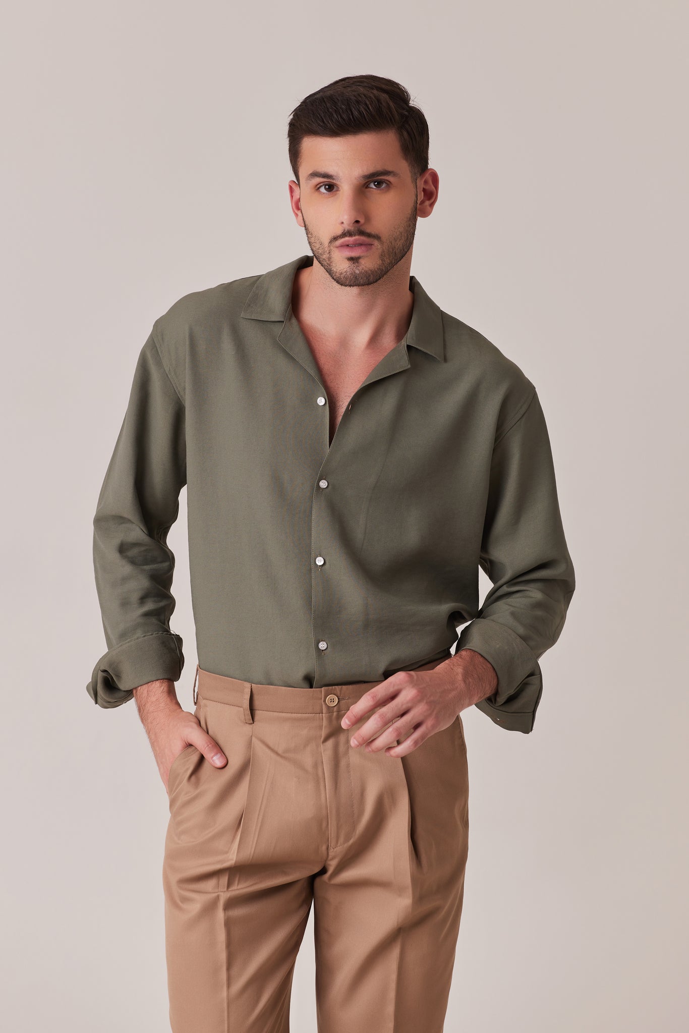 CAMISA DE VERANO  VERDE OLIVO