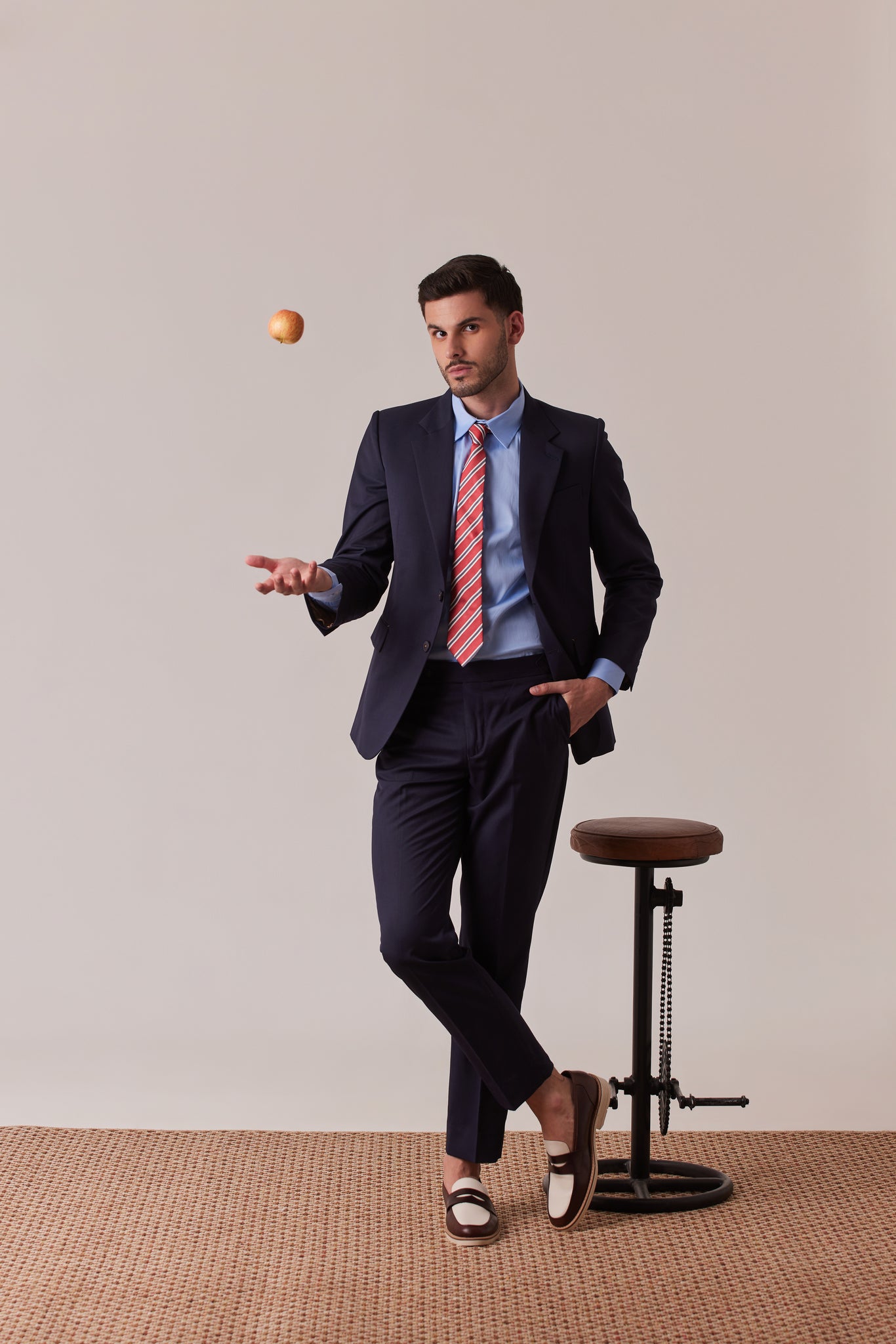 SUIT EN LANA AZUL NAVY